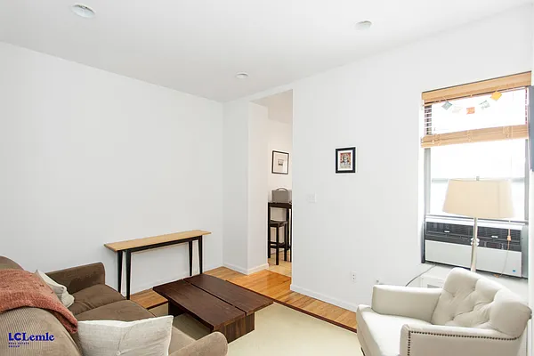 Rented by LC Lemle Real Estate Group | media 27