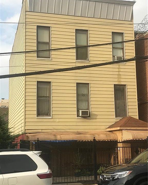 2nd image of 423 E 159th St