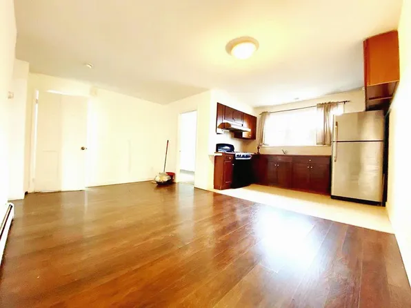 (undisclosed Address), College Pt, NY 11356