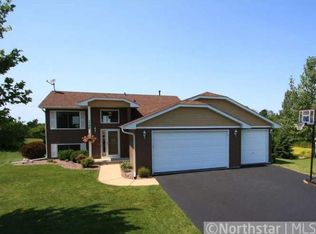 1746 Clearwater Rd, Waconia, MN 55387