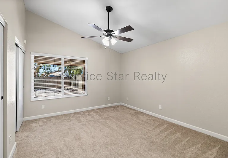 3865 W Denver St — Photo 13