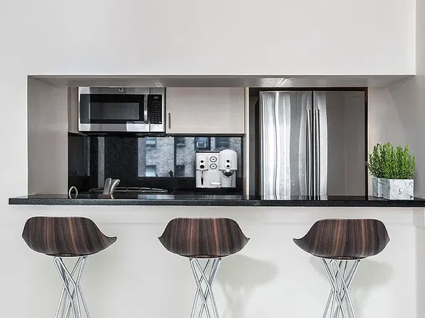333 E 56th St, New York, NY