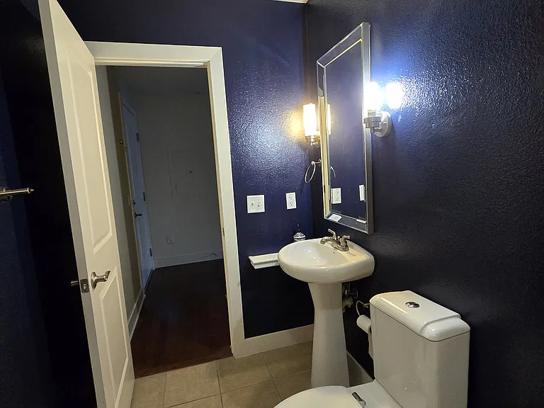 2nd Bathroom