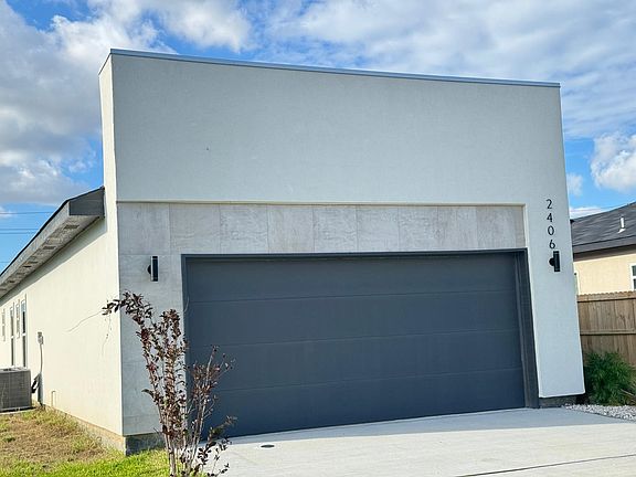 3rd image of 2406 Durazno Ct