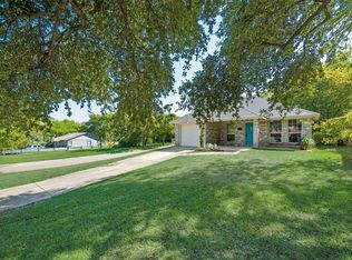 5601 Curzon Ave, Fort Worth, TX 76107