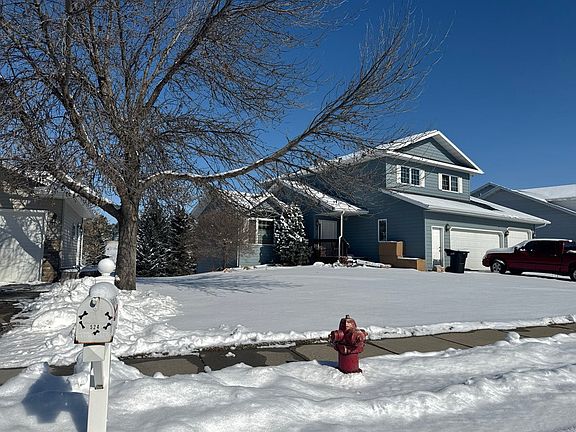 3rd image of 518 Huron Dr