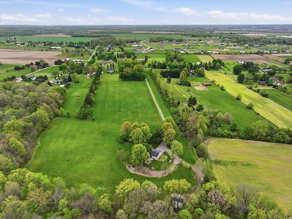 1st image of 15888 Hawn Rd
