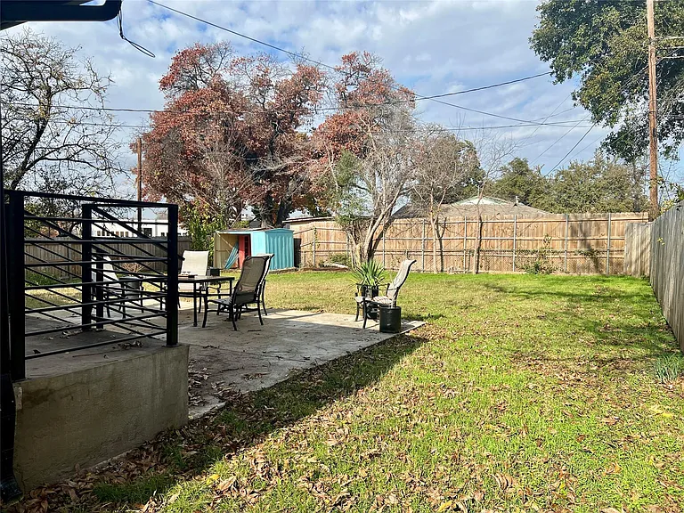 1113 Eric Ave — Photo 31