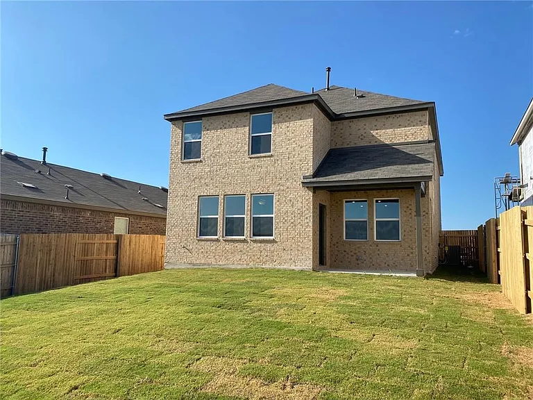 670 Pepperbark Loop — Photo 23