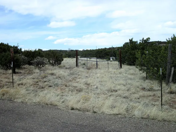 189 Indian Hills Rd, Moriarty, NM 87035