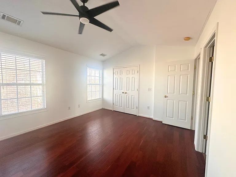 307 Savoy Ct — Photo 25