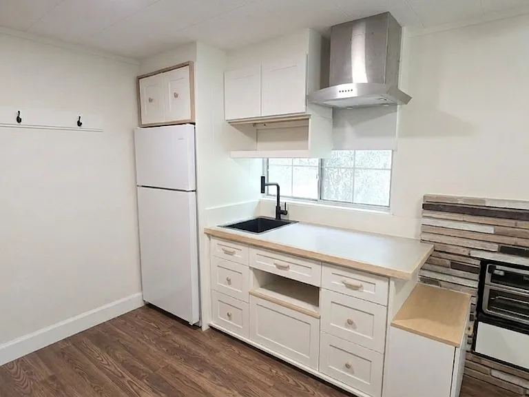 6208 Loma Ave — Photo 2