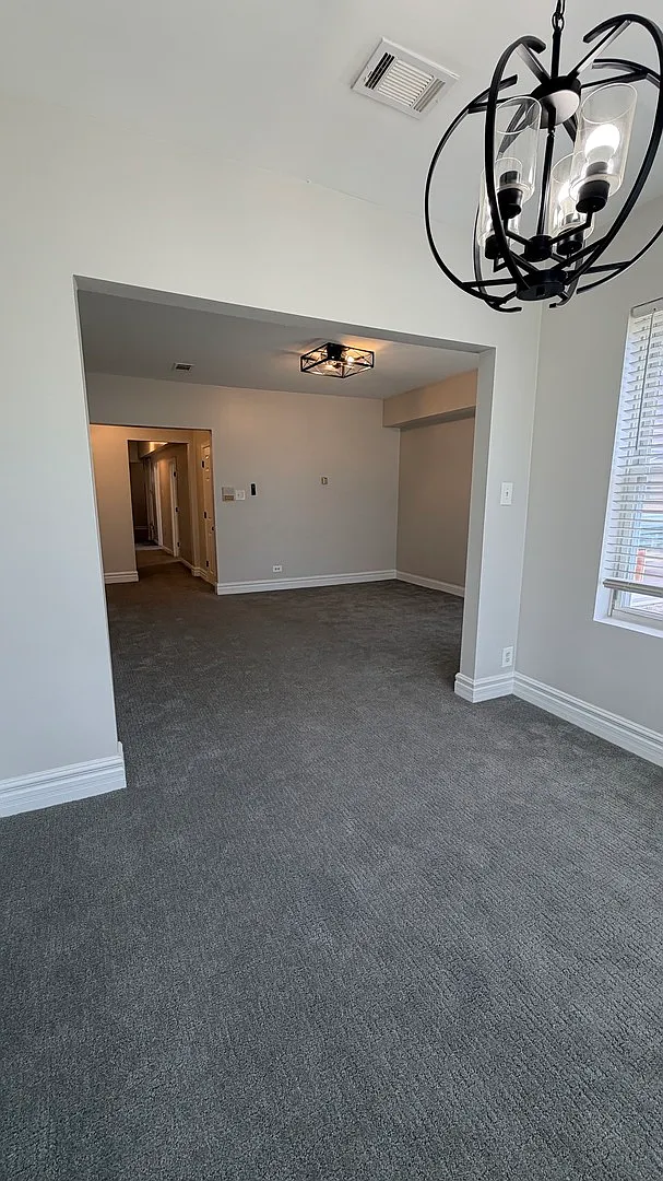3 bed, 1100 sqft, $1,800 — Photo 3