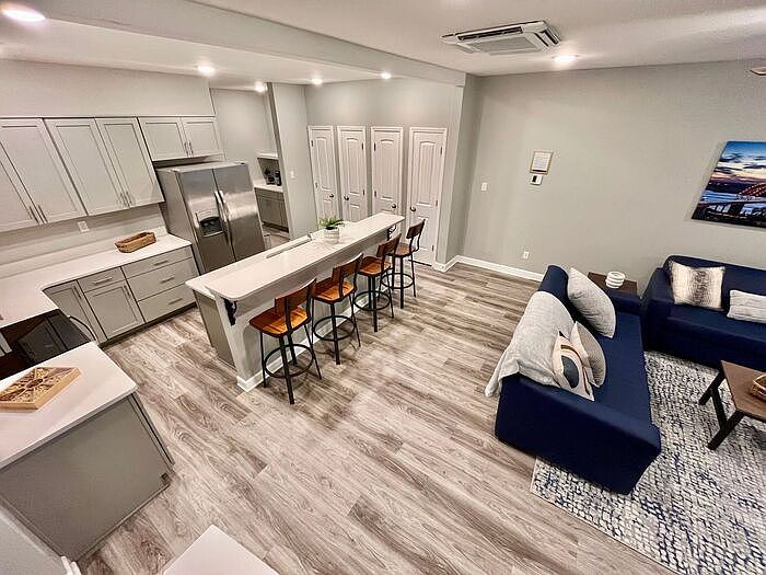 1st image of 3885 Spottswood Ave #A