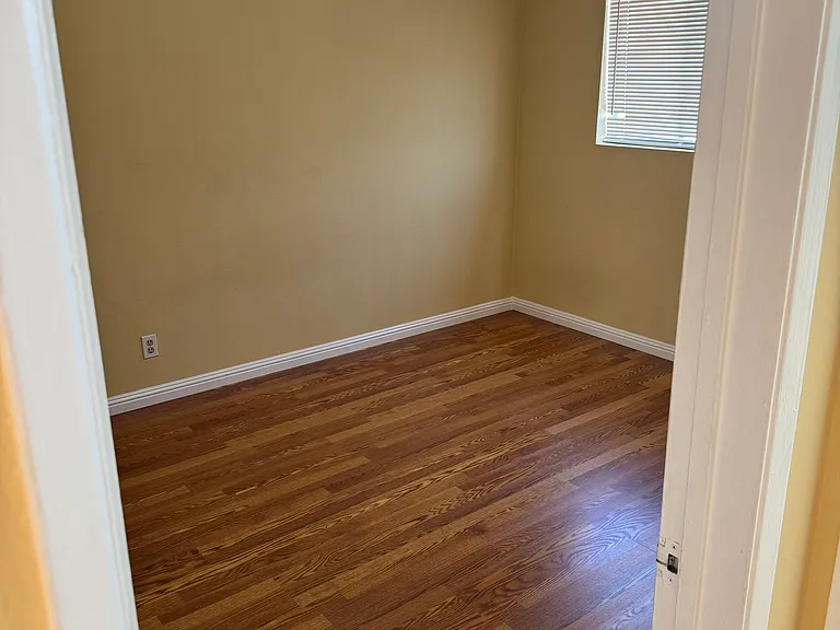 14609 Christine Dr #12 — Photo 13