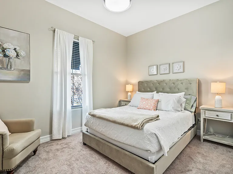 4061 S Emerald Dr — Photo 12