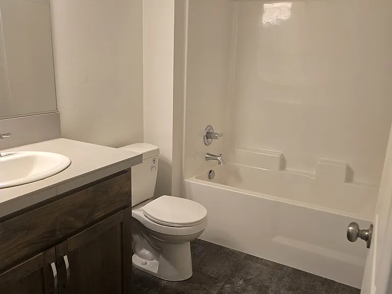 4216 S Kennedy Dr #A — Photo 10