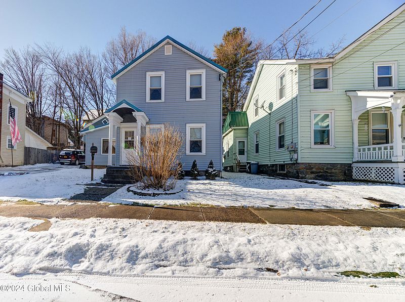 3rd image of 31 West Street