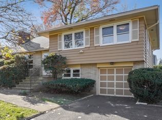 44 Haran Cir, Millburn, NJ 07041
