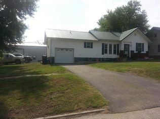 637 Grant Ave, Baxter Springs, KS 66713