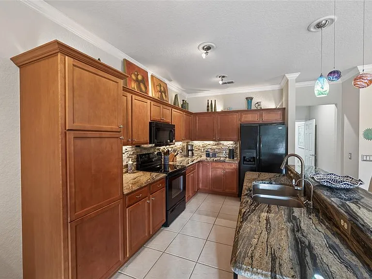 9106 SW 65th Loop — Photo 9