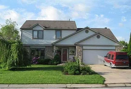 5208 Lonesome Oak Trl photo 1