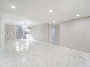 10000 NW 80th Ct APT 2102, Hialeah Gardens, FL 33016