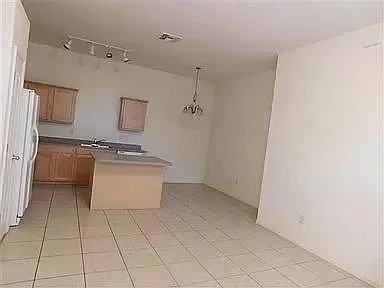 6016 S Avenida Ribero — Photo 5
