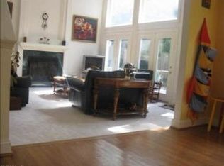 909 La Tierra Ct, Virginia Beach, VA 23456