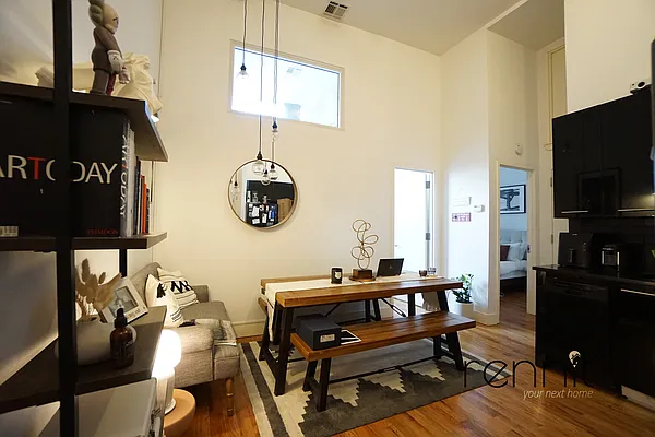 Rented by Rennit Inc. | media 24