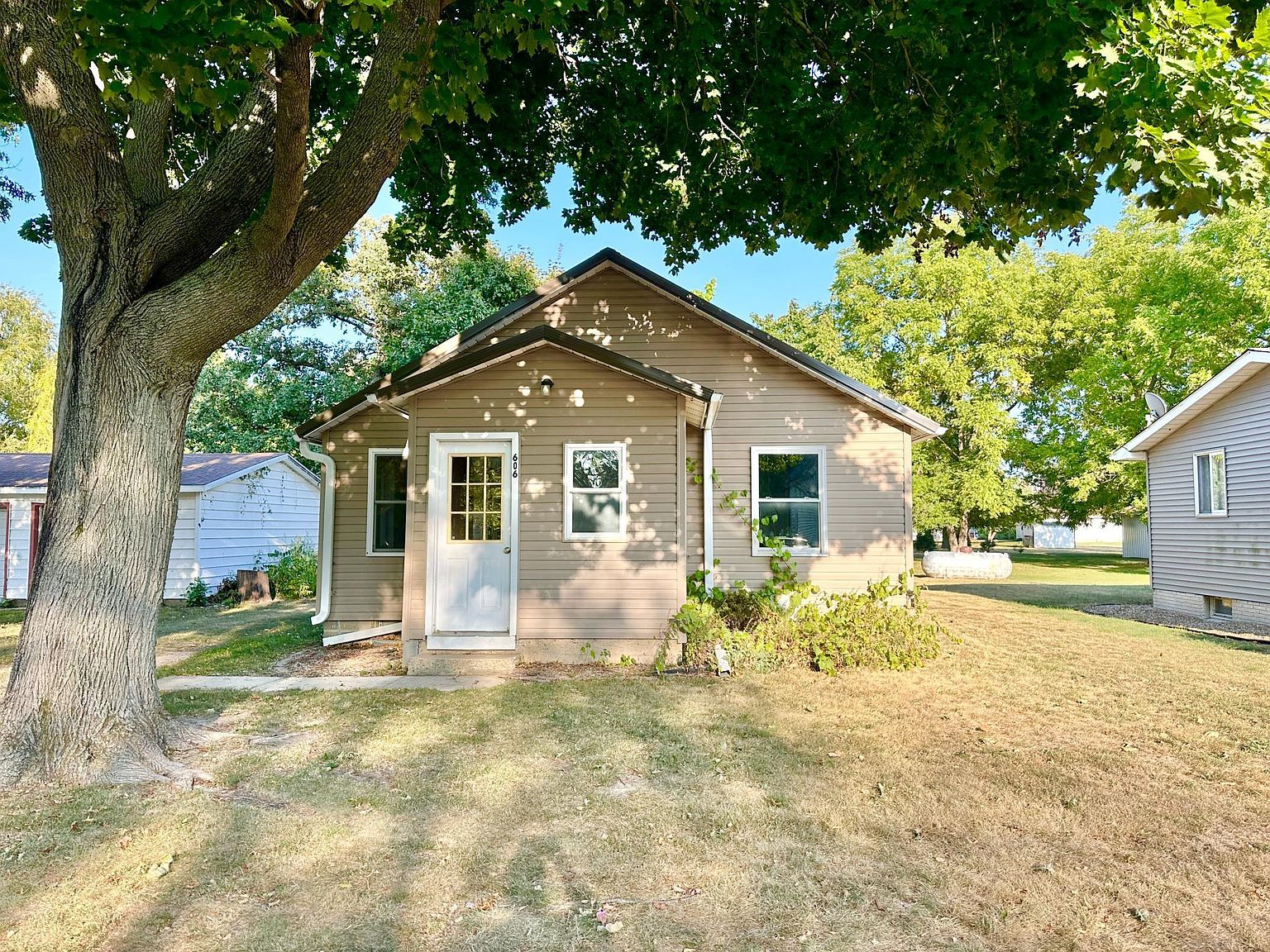 606 Woodland Ave, Riceville, IA 50466 MLS 6431004 Zillow