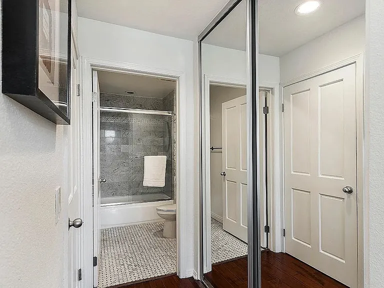 1650 Veteran Ave #204 — Photo 18