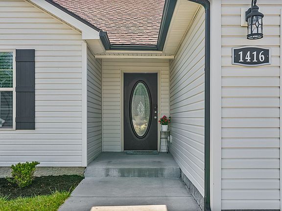 4th image of 1416 Fredrick Dr