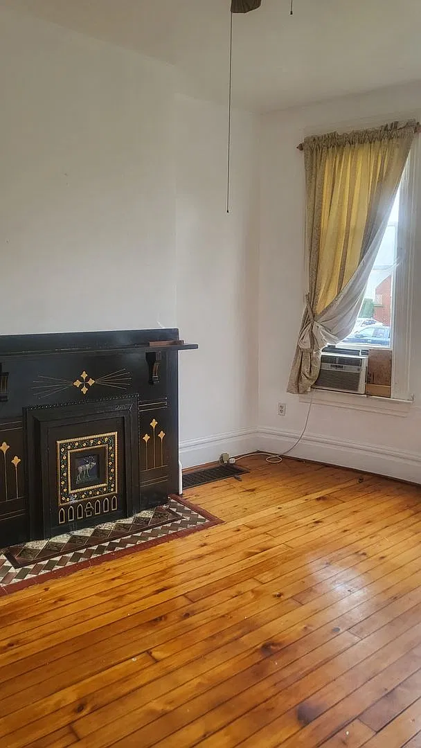 First floor apartment — Photo 1