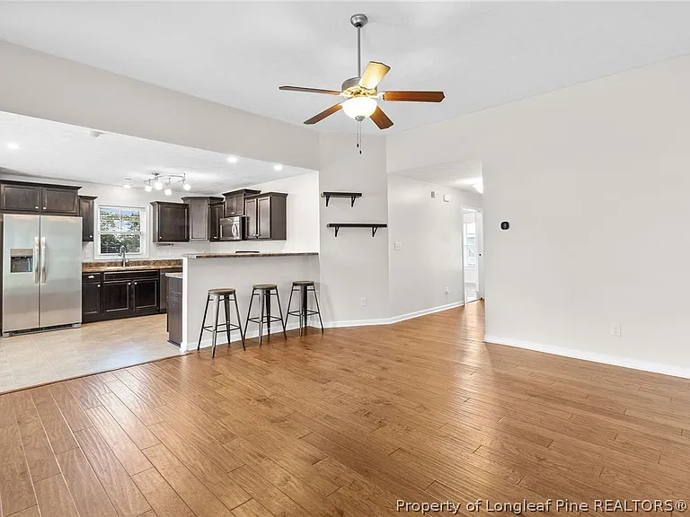 44 Schoomaker Ct — Photo 5