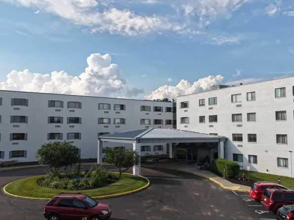 Legacy Eastgate Apartments