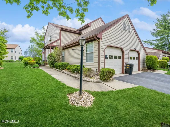 59-D Yorkshire Drive, Monroe, NJ 08831