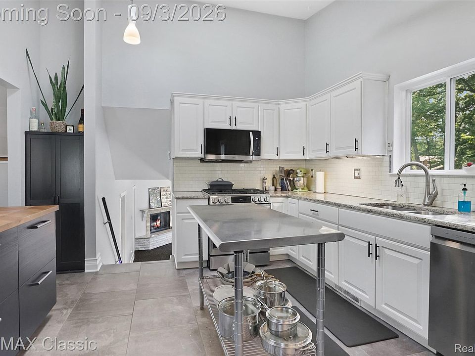 7514 Capri Dr, photo 13