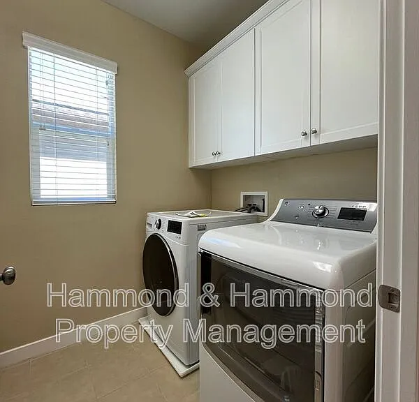 11395 Beechnut St — Photo 31
