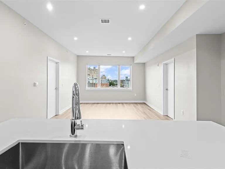 475 Communipaw Ave #409 — Photo 3
