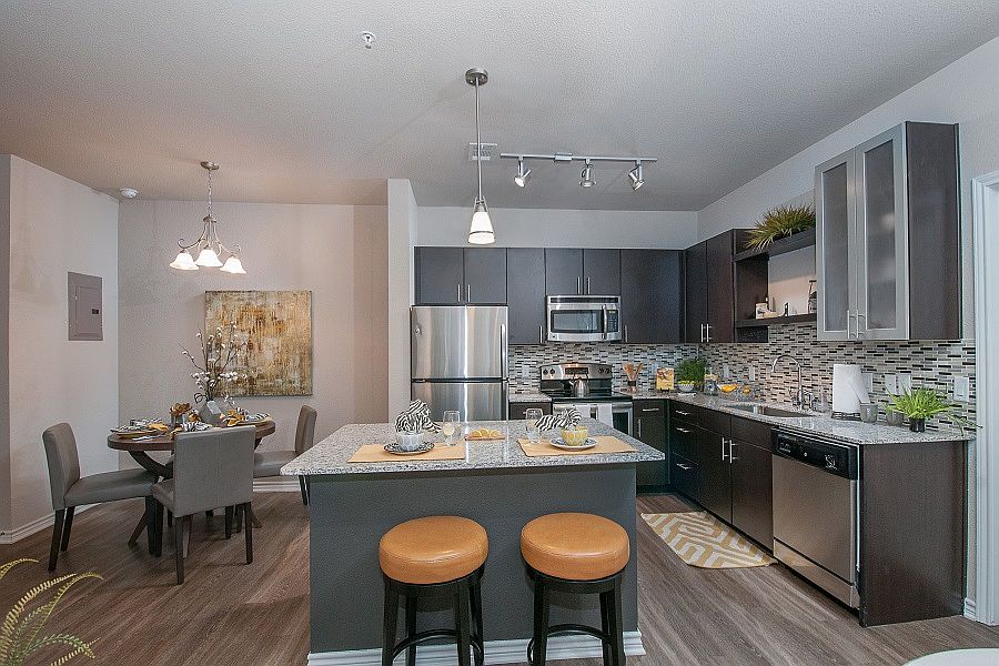 Wiregrass at Stone Oak Luxury Apartments