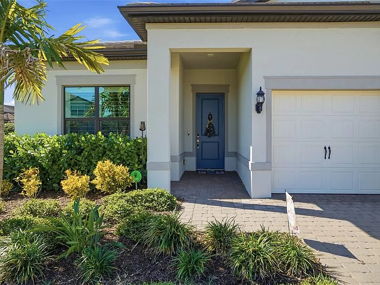 Pebble Ridge Dr — Photo 2