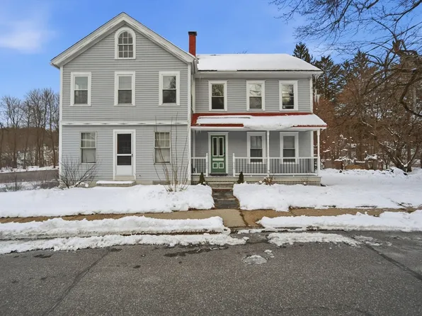 34 Commercial St, Palmer, MA 01069