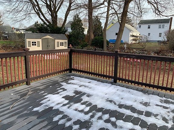 3rd image of 44 Kernwood Ave