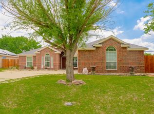200 Meadowside Dr, Mansfield, TX 76063