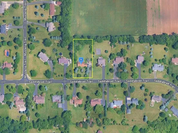 10306 Saddlebred Trl, Woodstock, IL 60098