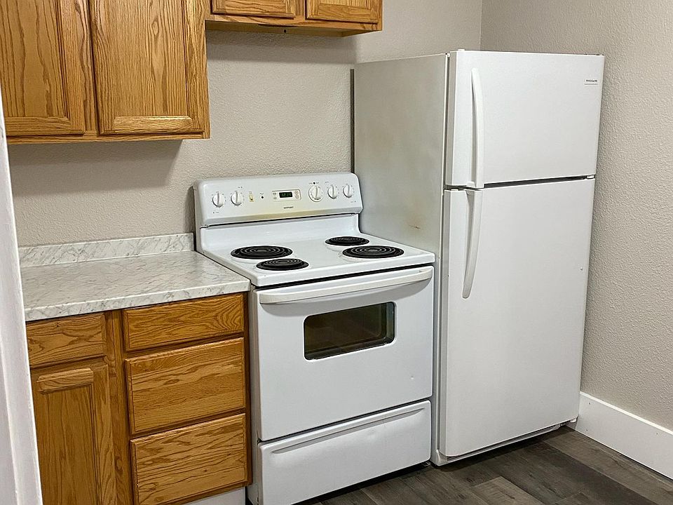 1st image of 503 6th St SE