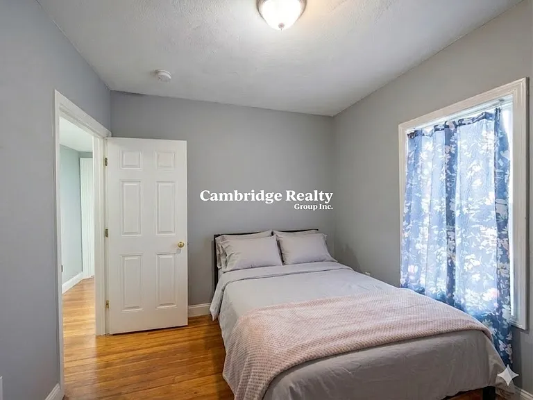 48 Derby St #1T — Photo 6