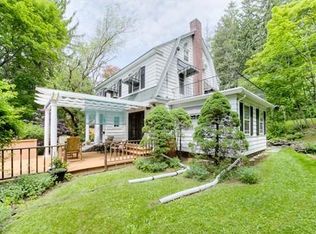 38 Beechmont St, Worcester, MA 01609