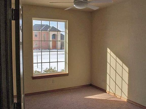 5th image of 7811 NW Brady Way